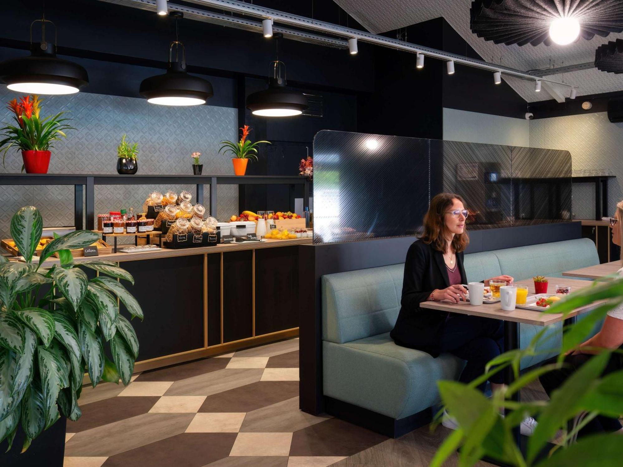Ibis Cergy Pontoise Le Port Hotel Eksteriør billede