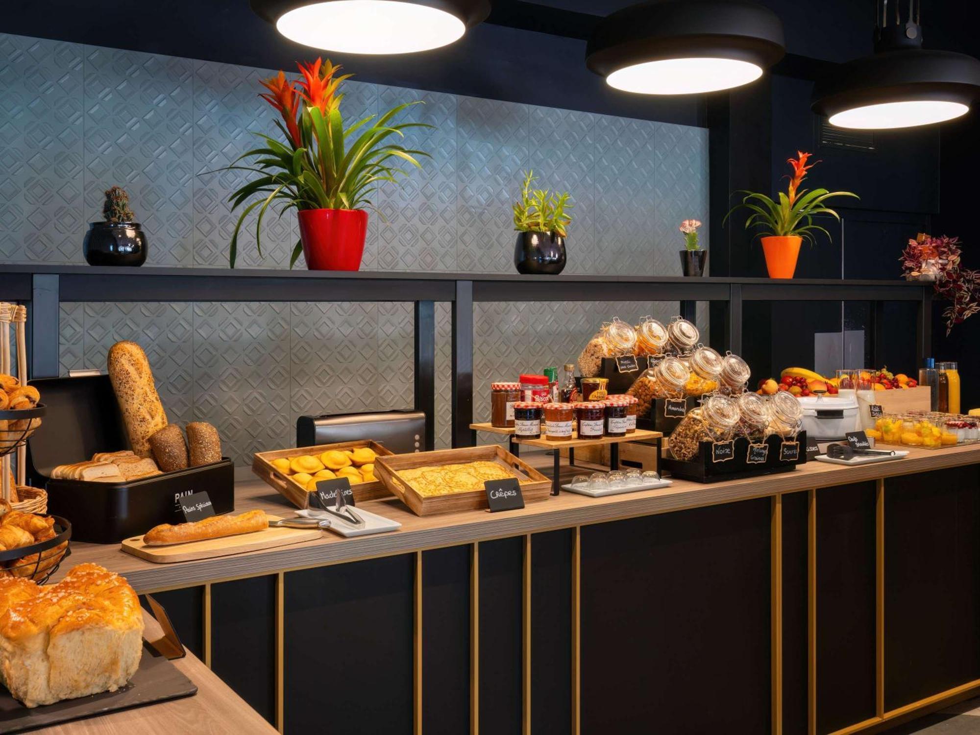 Ibis Cergy Pontoise Le Port Hotel Eksteriør billede
