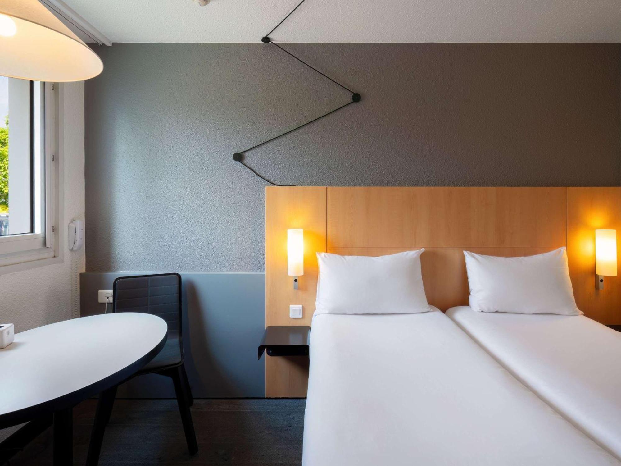 Ibis Cergy Pontoise Le Port Hotel Eksteriør billede