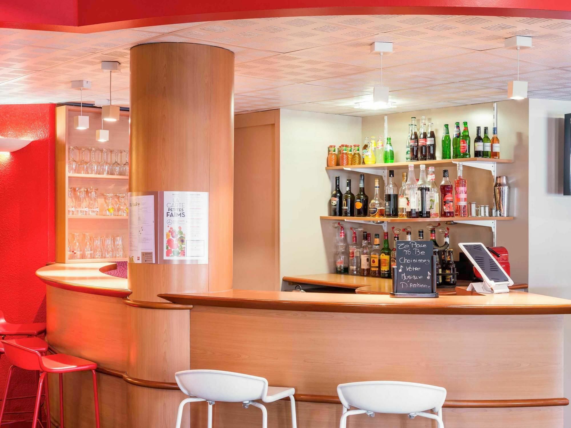 Ibis Cergy Pontoise Le Port Hotel Eksteriør billede