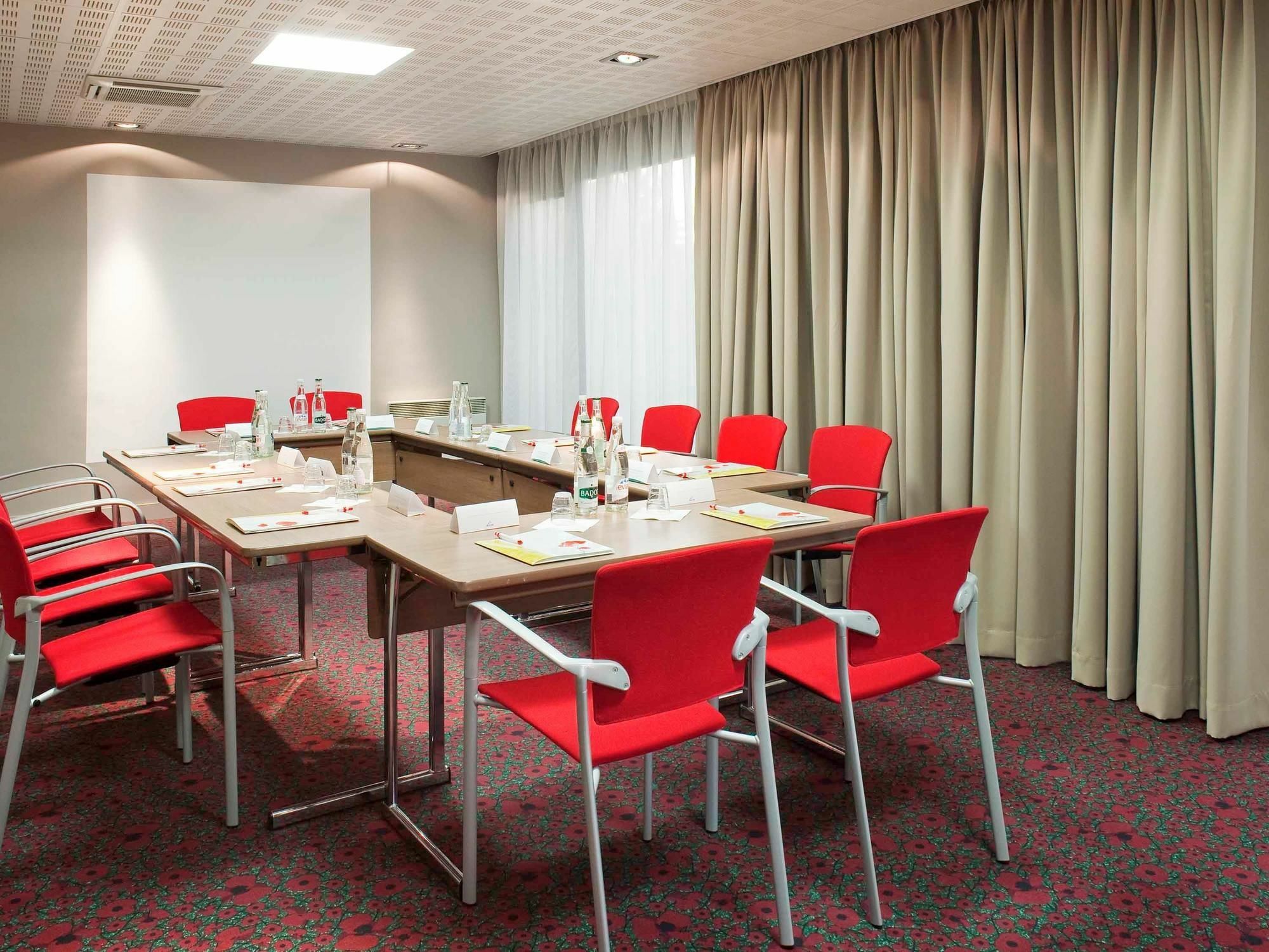 Ibis Cergy Pontoise Le Port Hotel Eksteriør billede
